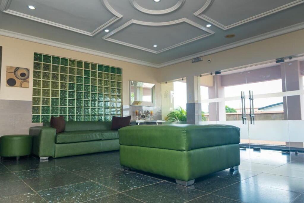 neocourts hotel enugu2